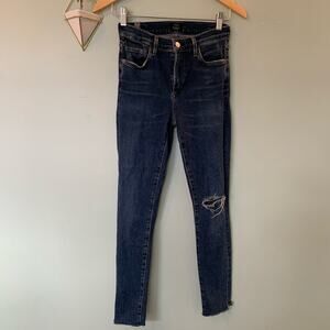 Citizens of Humanity Mid-Rise Medium Wash Distressed Rocket Jeans SZ 24
